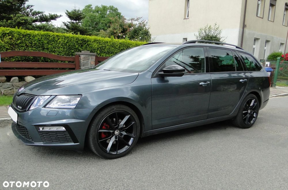 Skoda Octavia 2.0 TDI RS Challenge DSG - 5