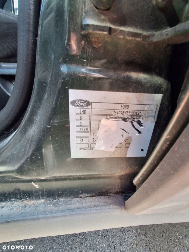 FORD MAVERICK II 2.0 Klapa tył kompletna PX - 4