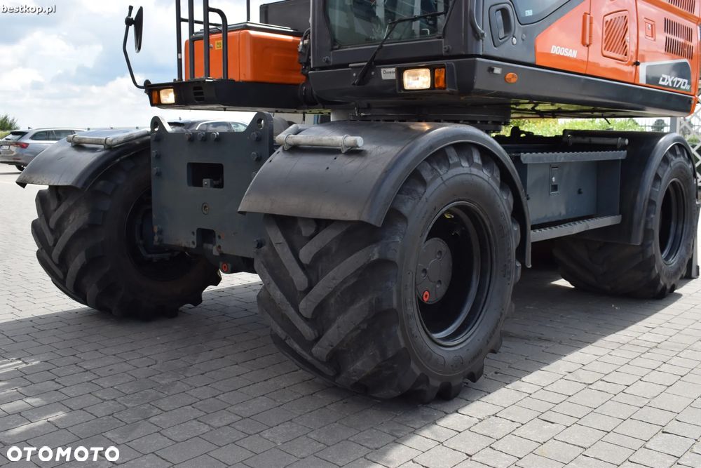 Doosan DX170W-5 - 24