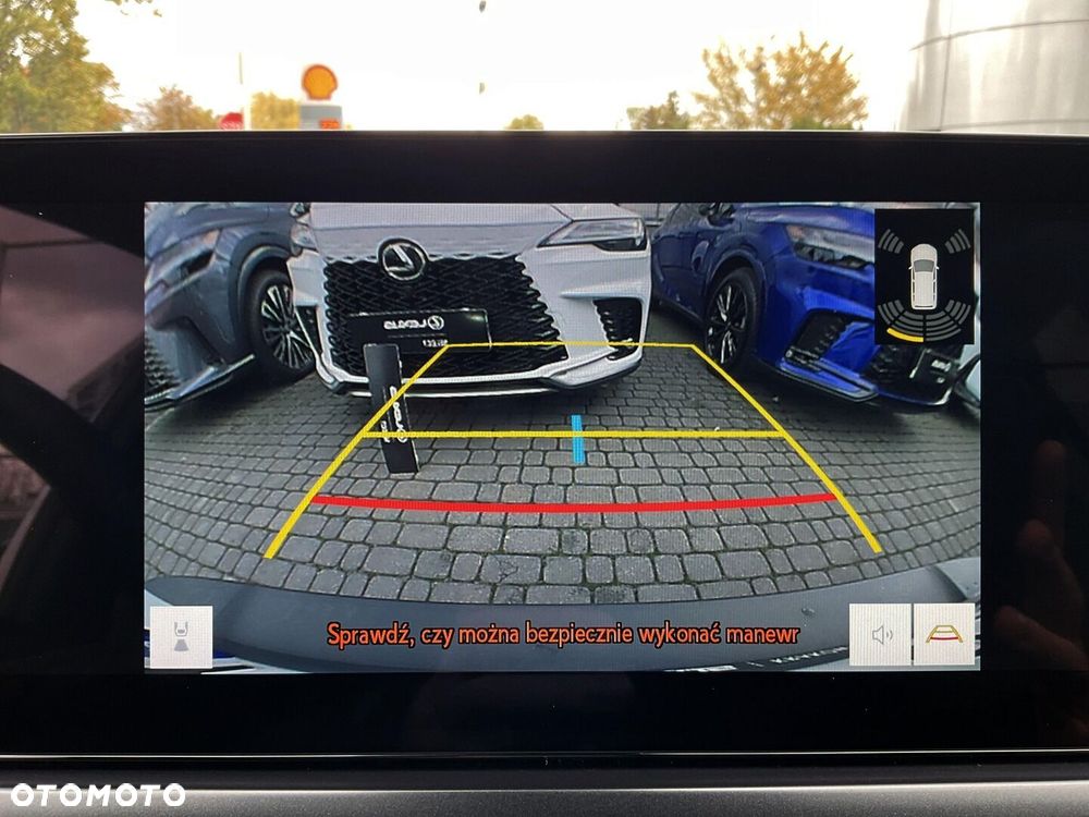 Lexus UX 2024
