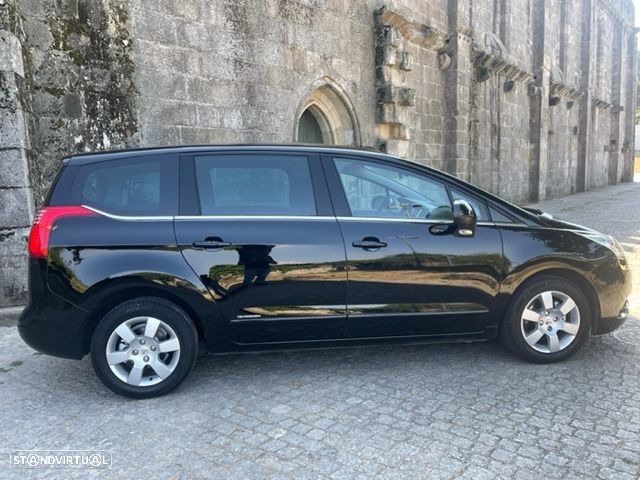 Peugeot 5008 1.6 E-HDi 7L Active 2-Tronic - 12