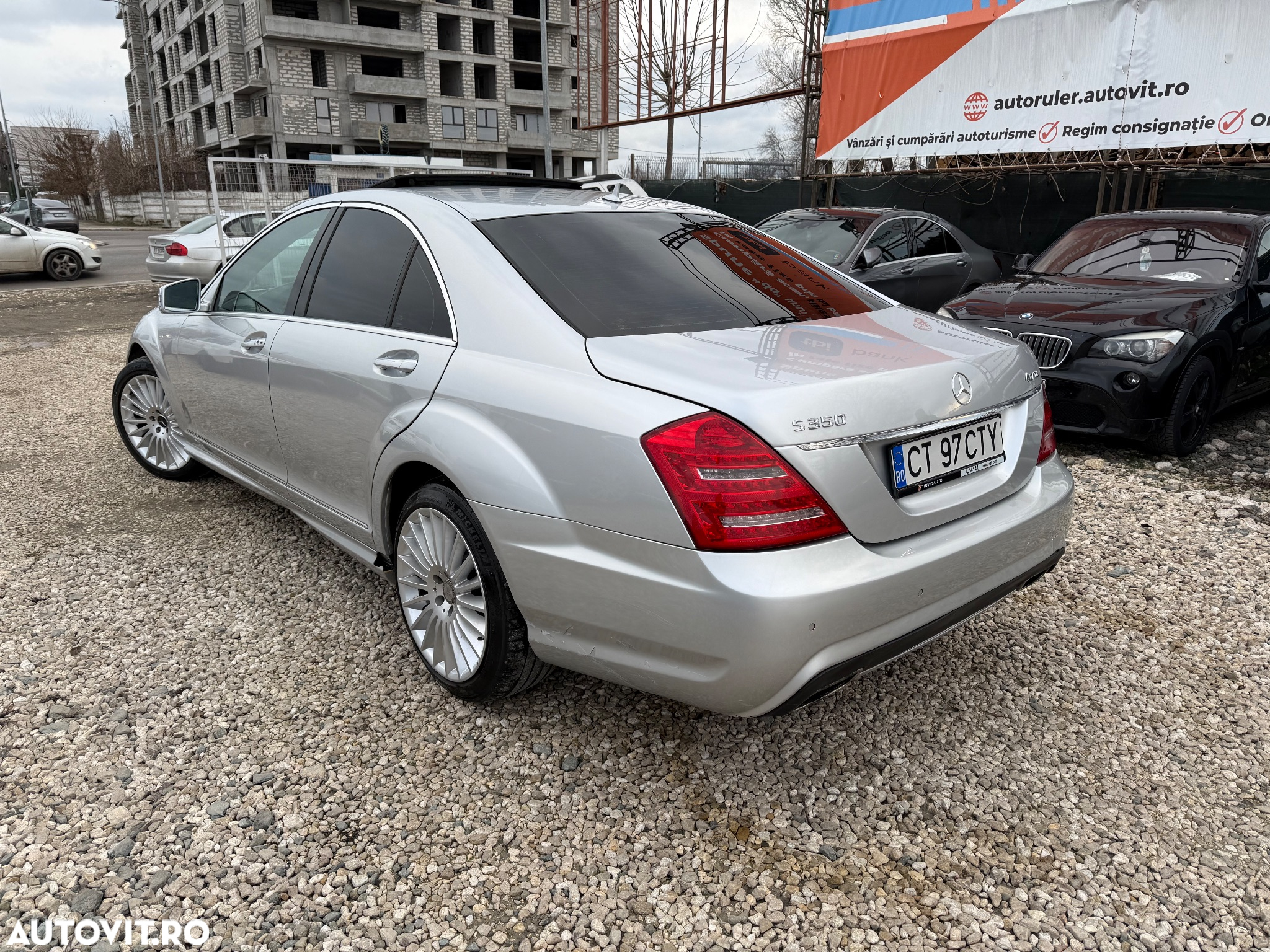 Mercedes-Benz S - 32