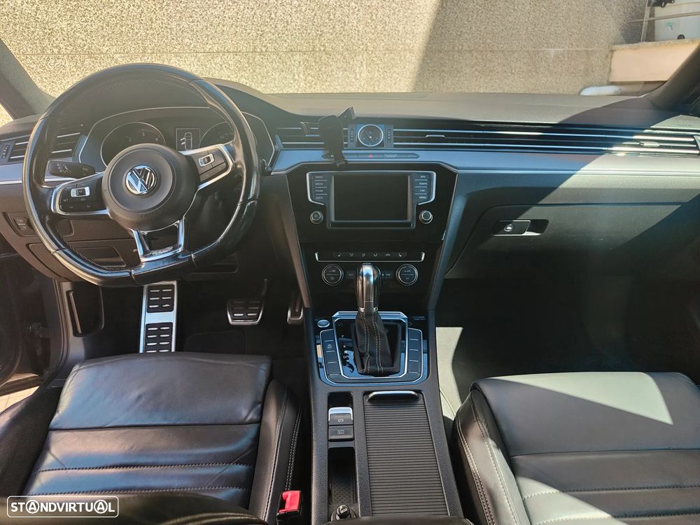 VW Passat Variant 2.0 TDI R-Line DSG - 7