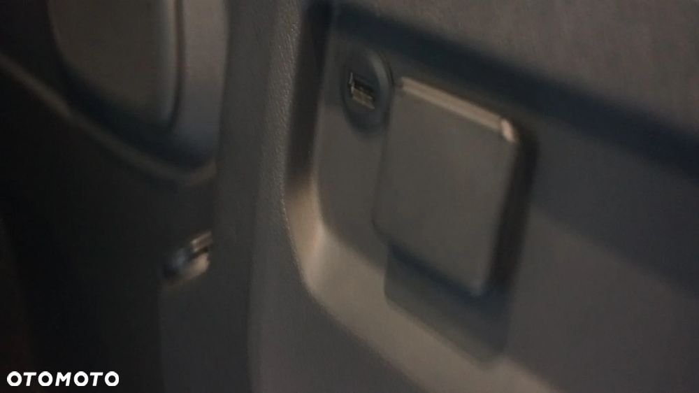 Renault Trafic Grand 2.0 dCi EDC - 28