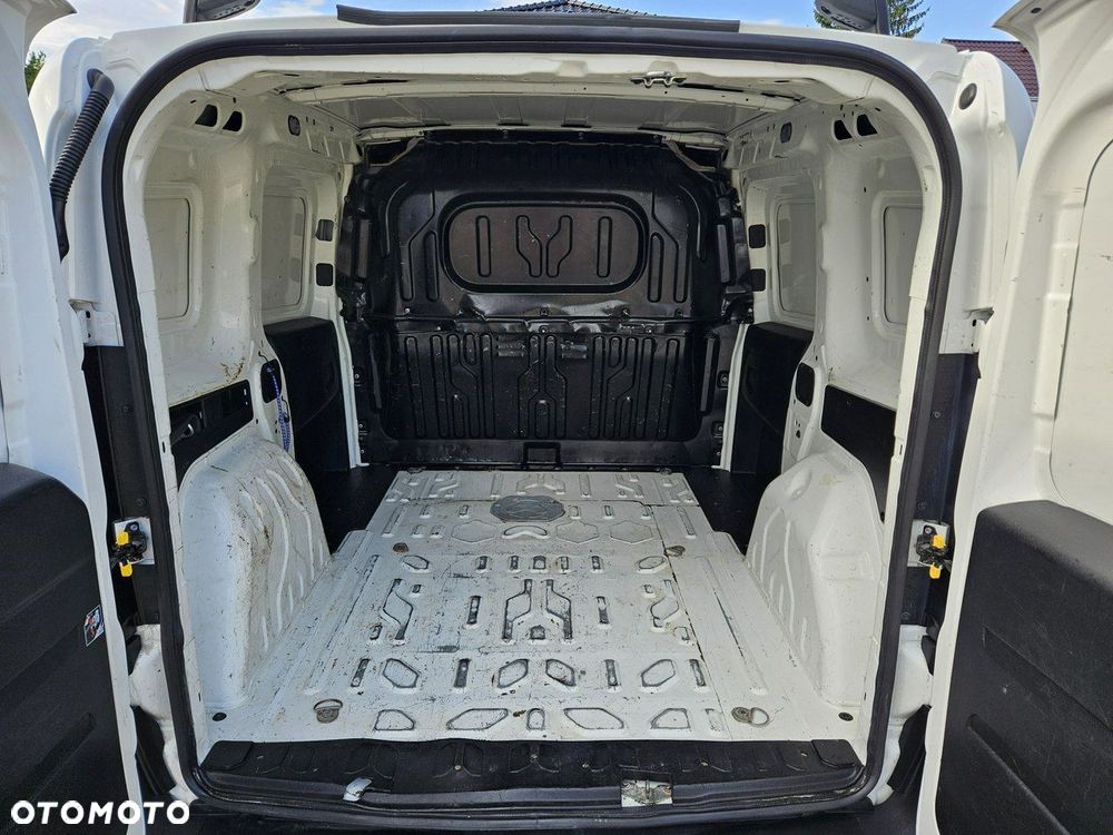 Opel Combo - 15