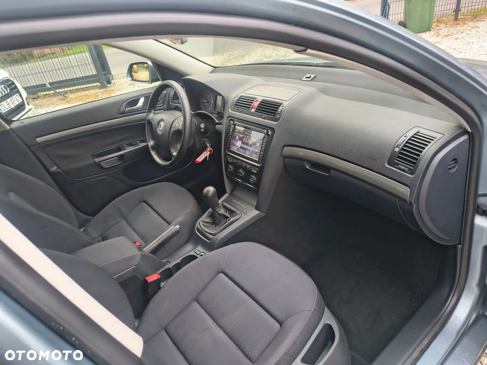 Skoda Octavia 2.0 TDI DPF Elegance - 20