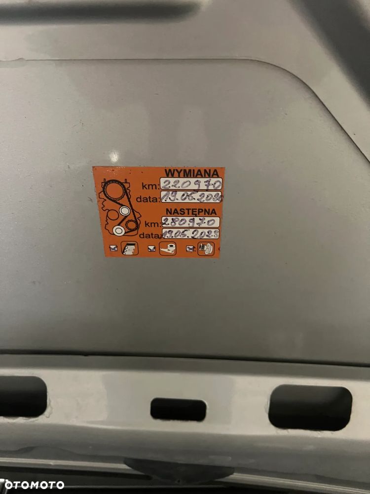 Volkswagen Golf Plus - 17