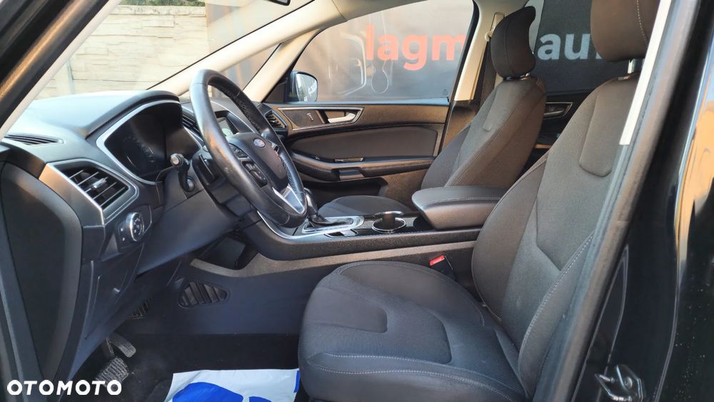 Ford S-Max - 12