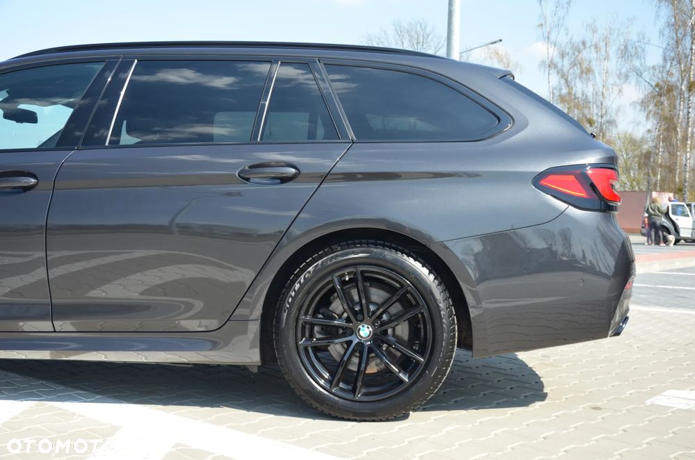 BMW Seria 5 520d Sport - 16