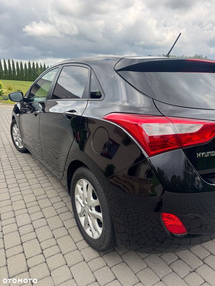 Hyundai i30 1.4 Classic + - 14
