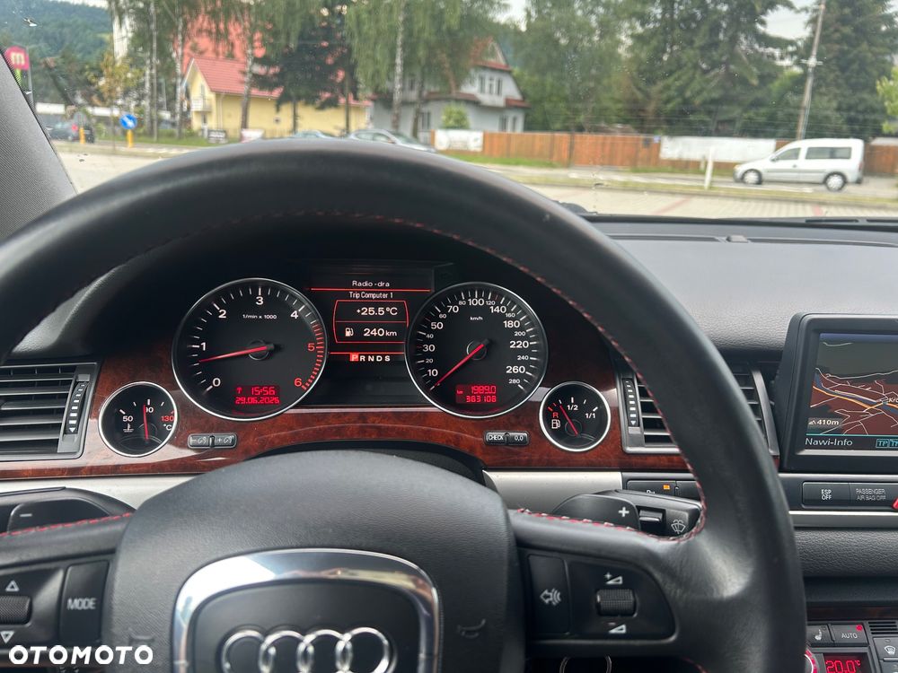 Audi A8 4.2 TDI Quattro - 9