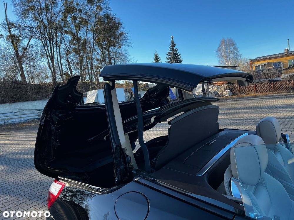 Mercedes-Benz SL - 23