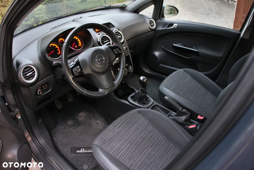 Opel Corsa - 16