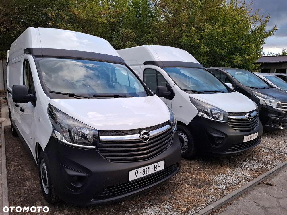 Opel Vivaro 2018 L2H2 MAXI * klima 3osobowy - 33