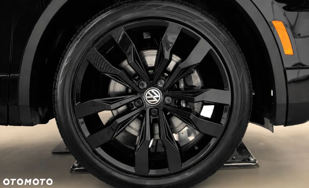 Volkswagen Tiguan - 9