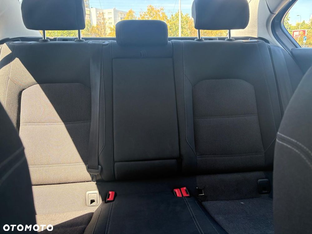 Volkswagen Passat 2.0 TDI SCR Comfortline DSG - 12
