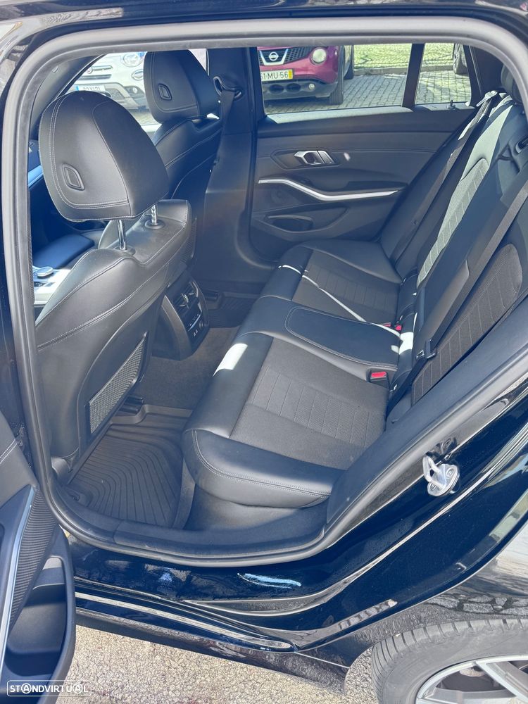 BMW 320 d Pack M Shadow Auto - 5