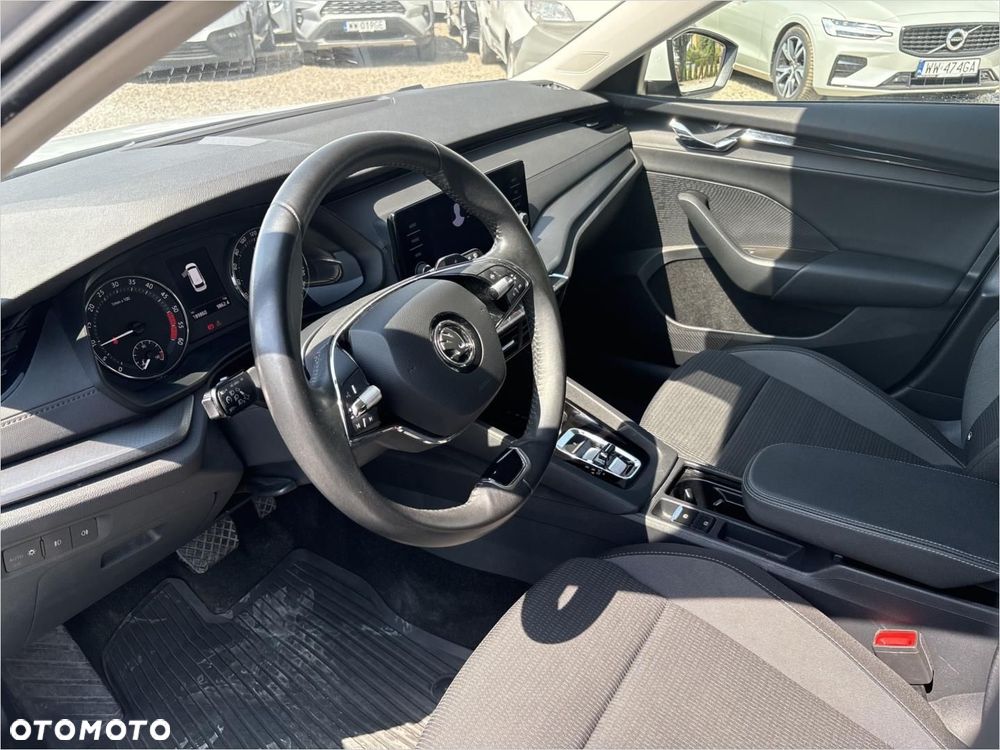 Skoda Octavia 2.0 TDI Ambition DSG - 9