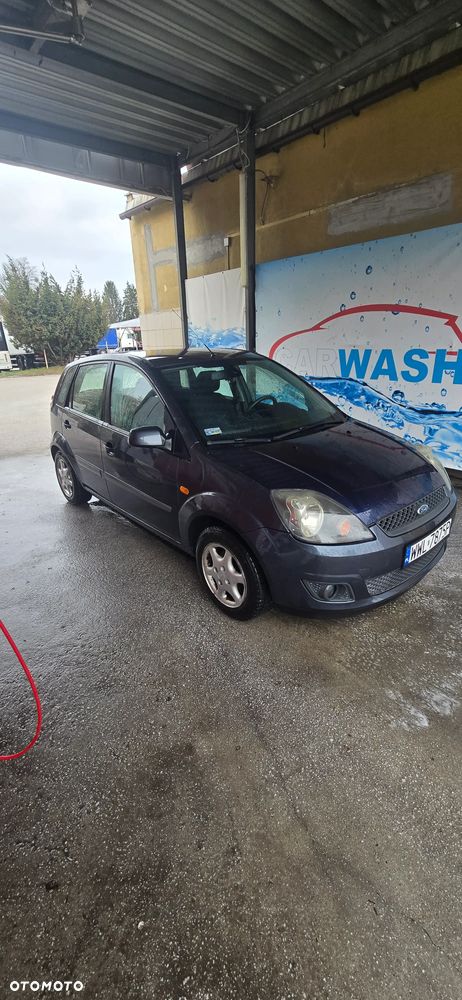 Ford Fiesta 1.4 Ambiente - 3