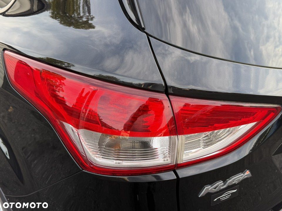 Ford Kuga 2.0 TDCi 2x4 Titanium - 10