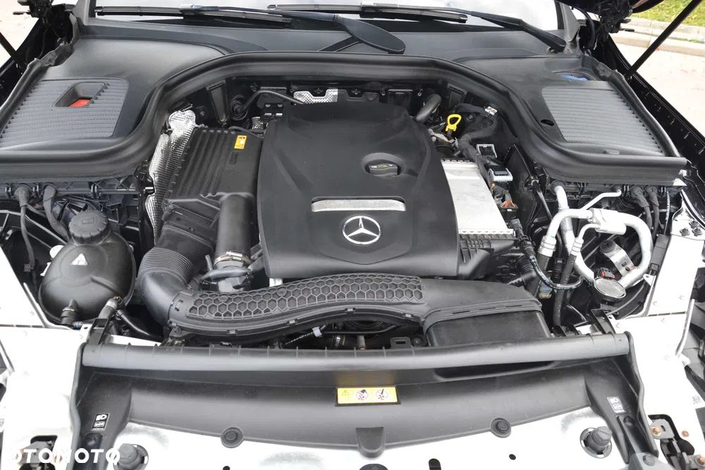Mercedes-Benz GLC 300 4Matic 9G-TRONIC - 10
