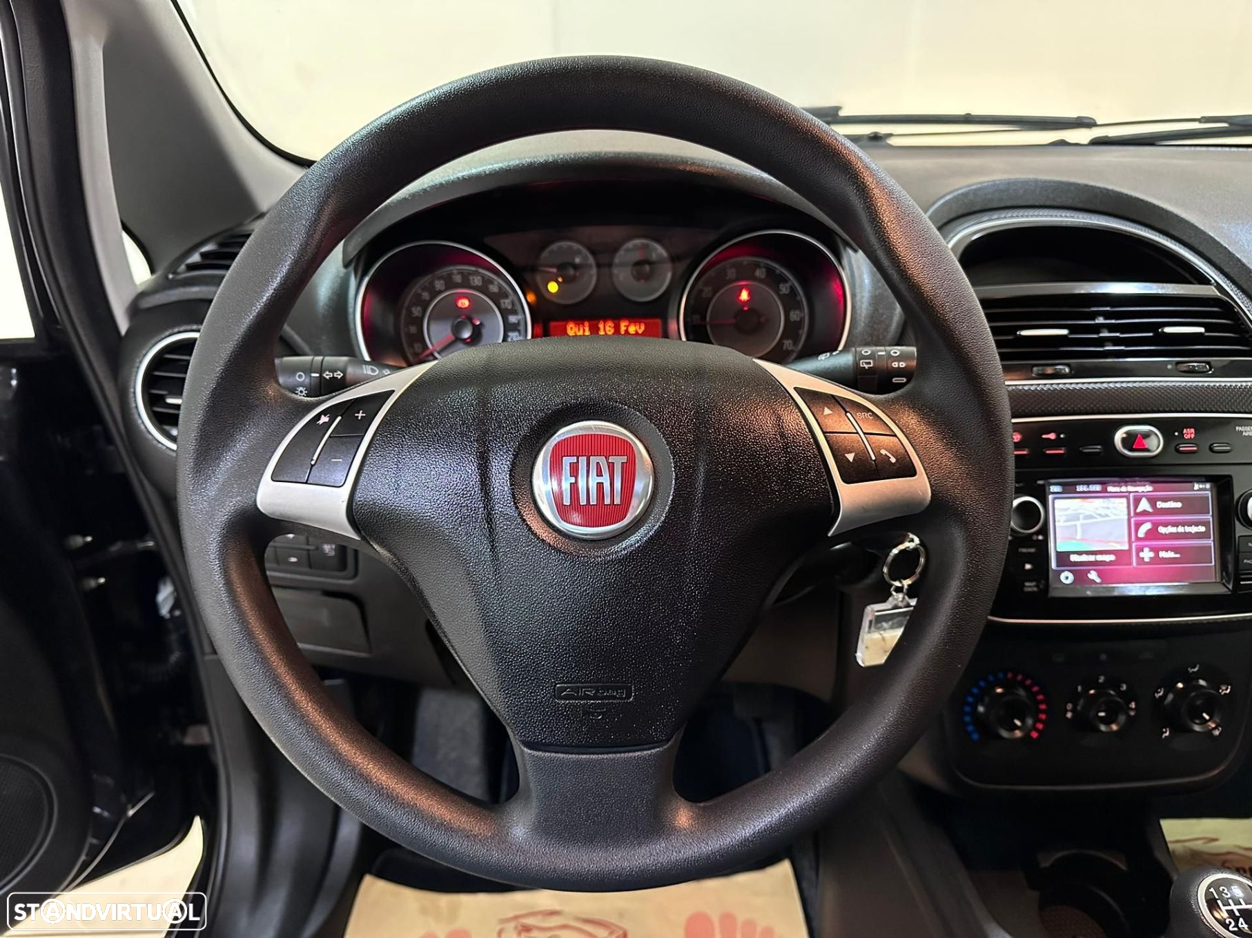 Fiat Punto 1.2 Lounge S&S - 16