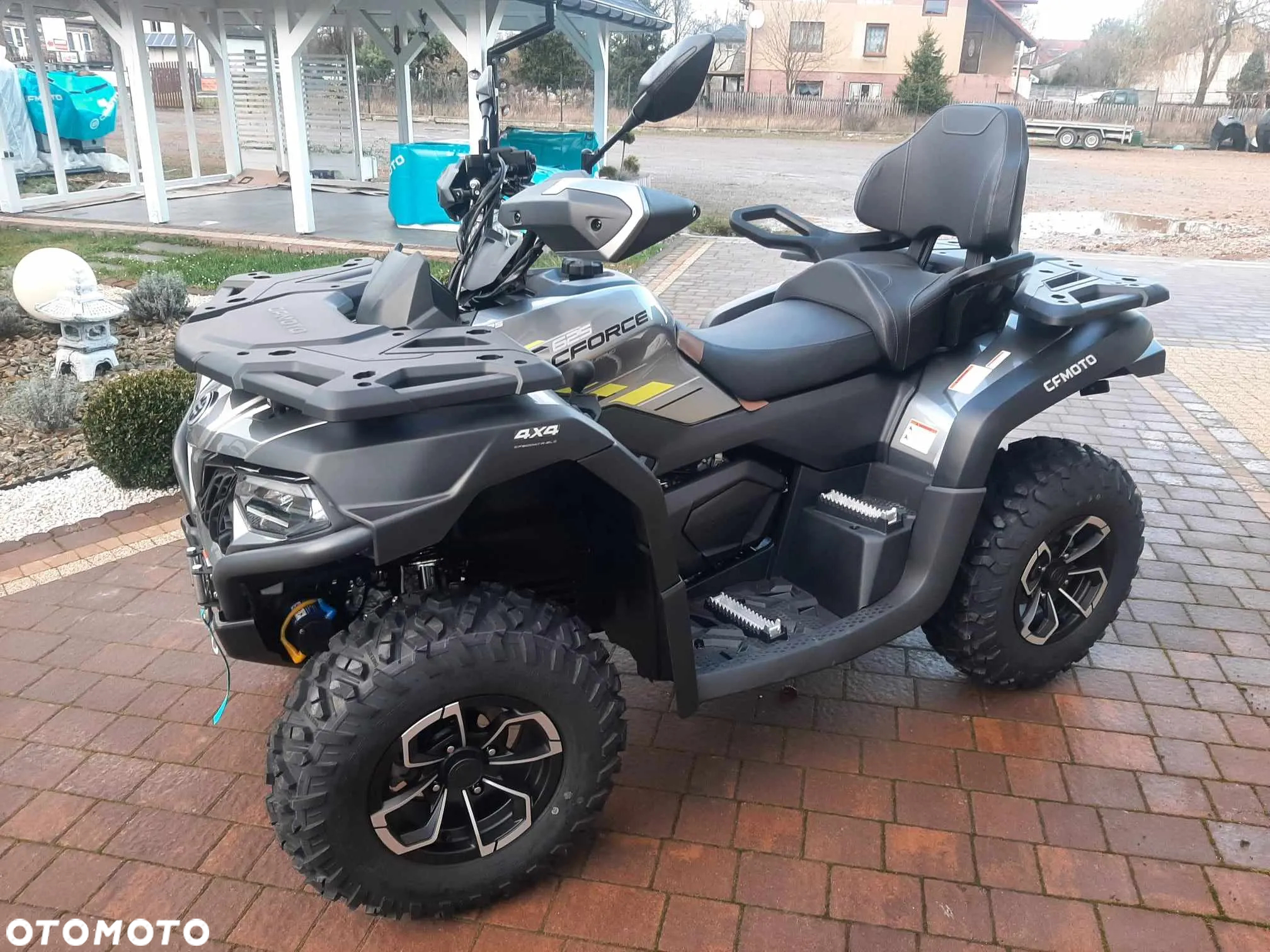 CFMoto CForce - 9