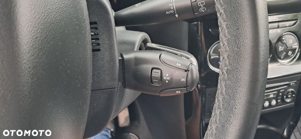 Citroën DS3 1.6 HDi 99g SoChic - 25