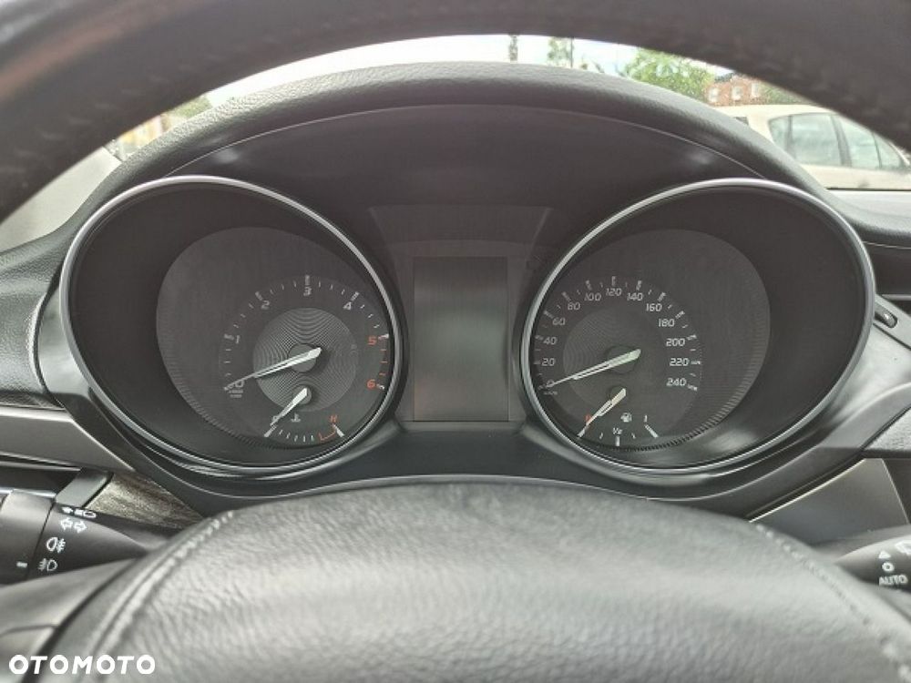 Toyota Avensis - 30
