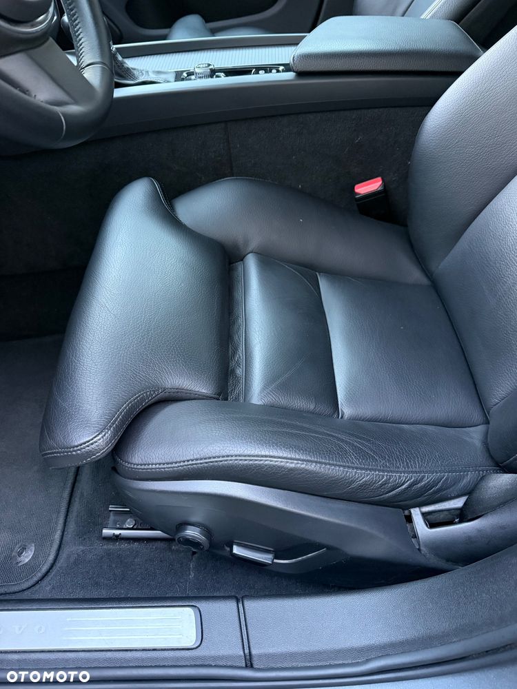 Volvo V60 D3 Geartronic Momentum Pro - 21