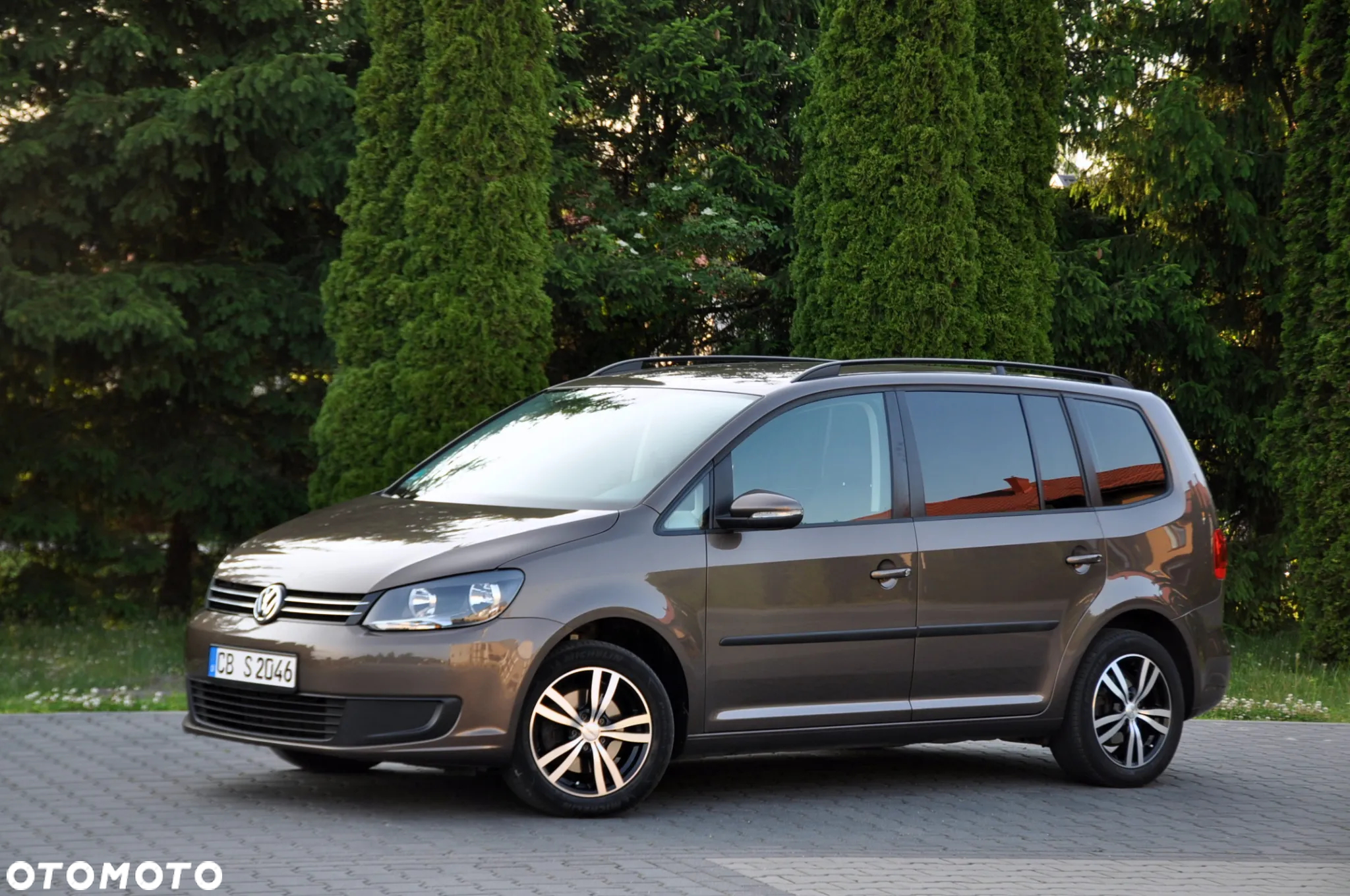 Volkswagen Touran - 11