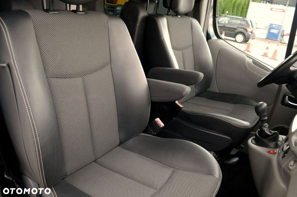 Renault Trafic - 22