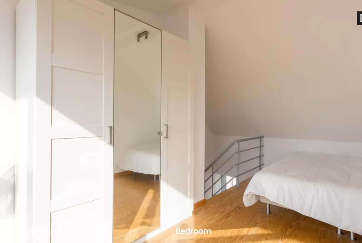Bright 1-Bedroom Apartment with Terrace near Saldanha – Lisbon - Grande imagem: 5/13