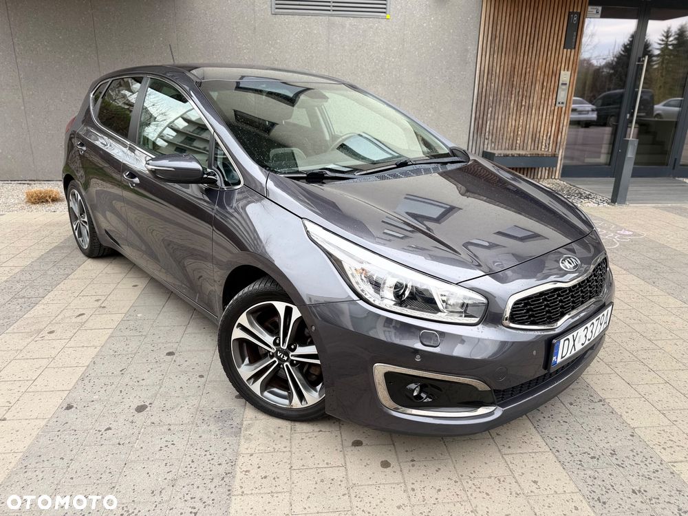 Kia Ceed - 22