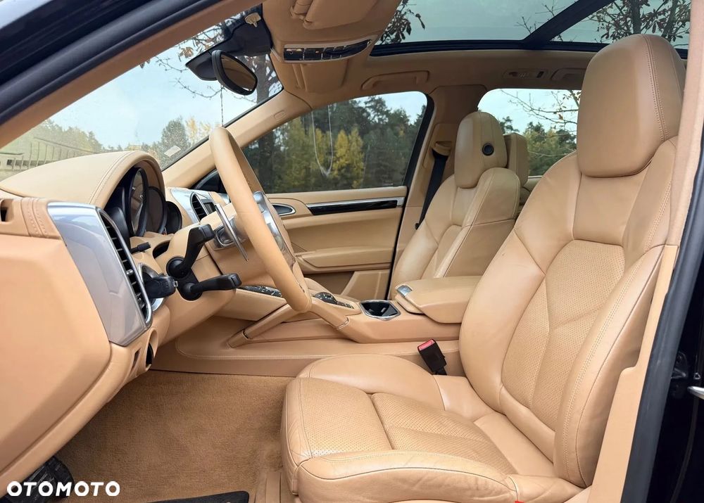 Porsche Cayenne Tiptronic S - 17