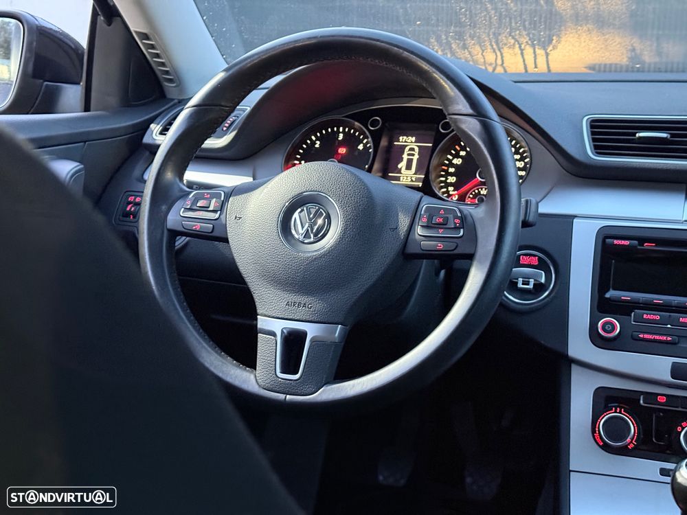 VW Passat Variant 2.0 TDi Highline Navig - 18
