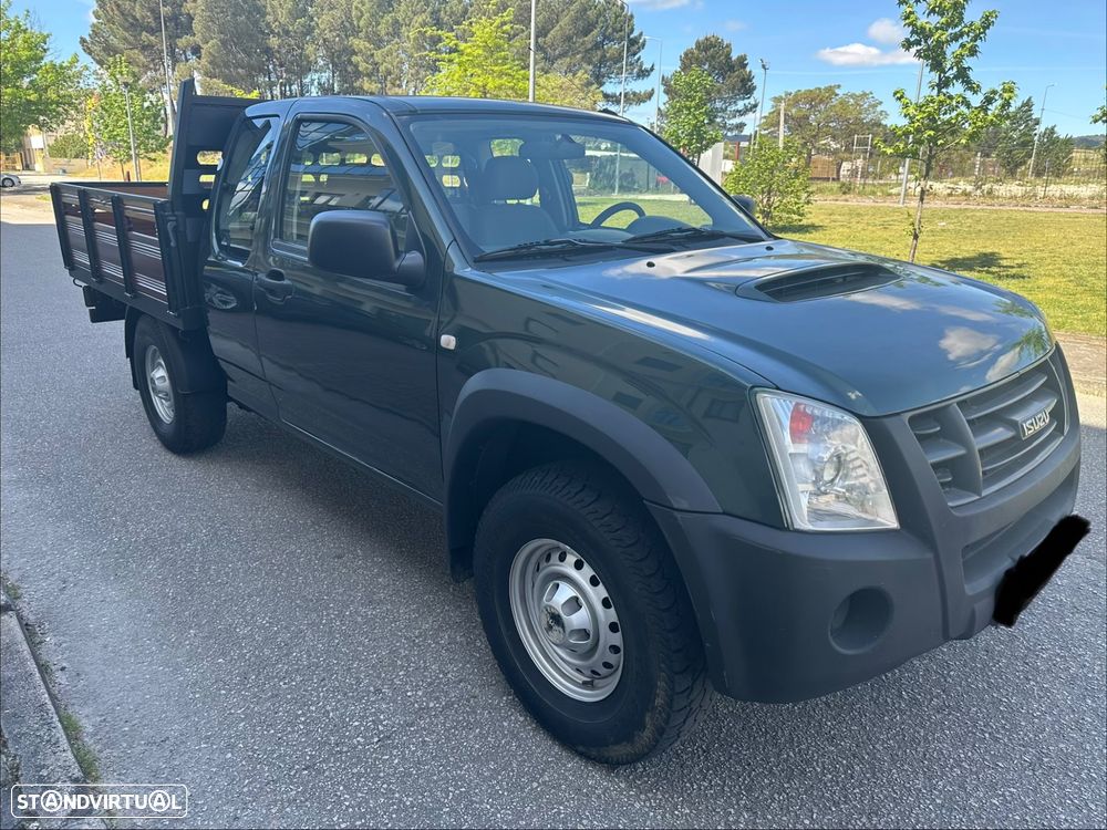 Isuzu D-Max 4x4 Space Cab Custom - 2