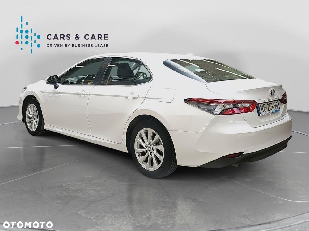 Toyota Camry 2.5 Hybrid Comfort CVT - 28