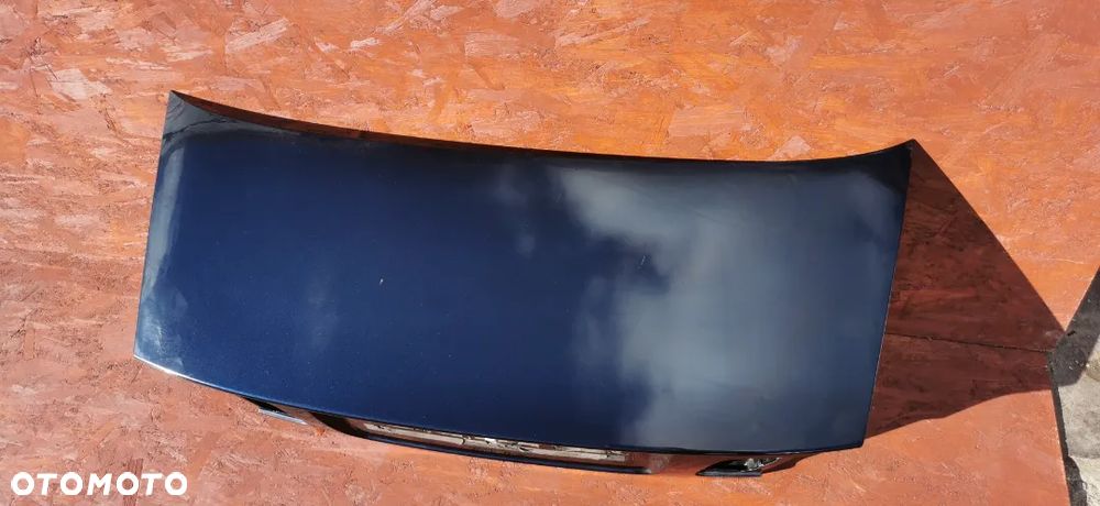 BMW E46 CABRIO KLAPA BAGAŻNIKA  3 ŚWIATŁO STOPU ORIENTBLAU-METALIC NR. 8 262 029 OE - 8