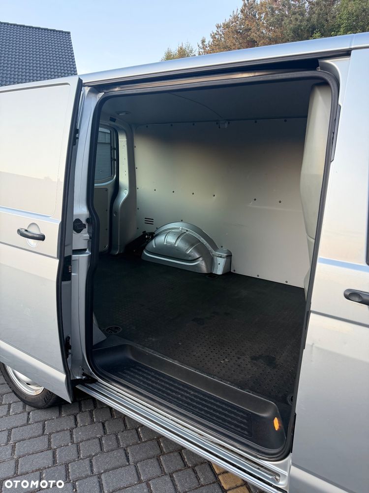 Volkswagen Transporter - 21