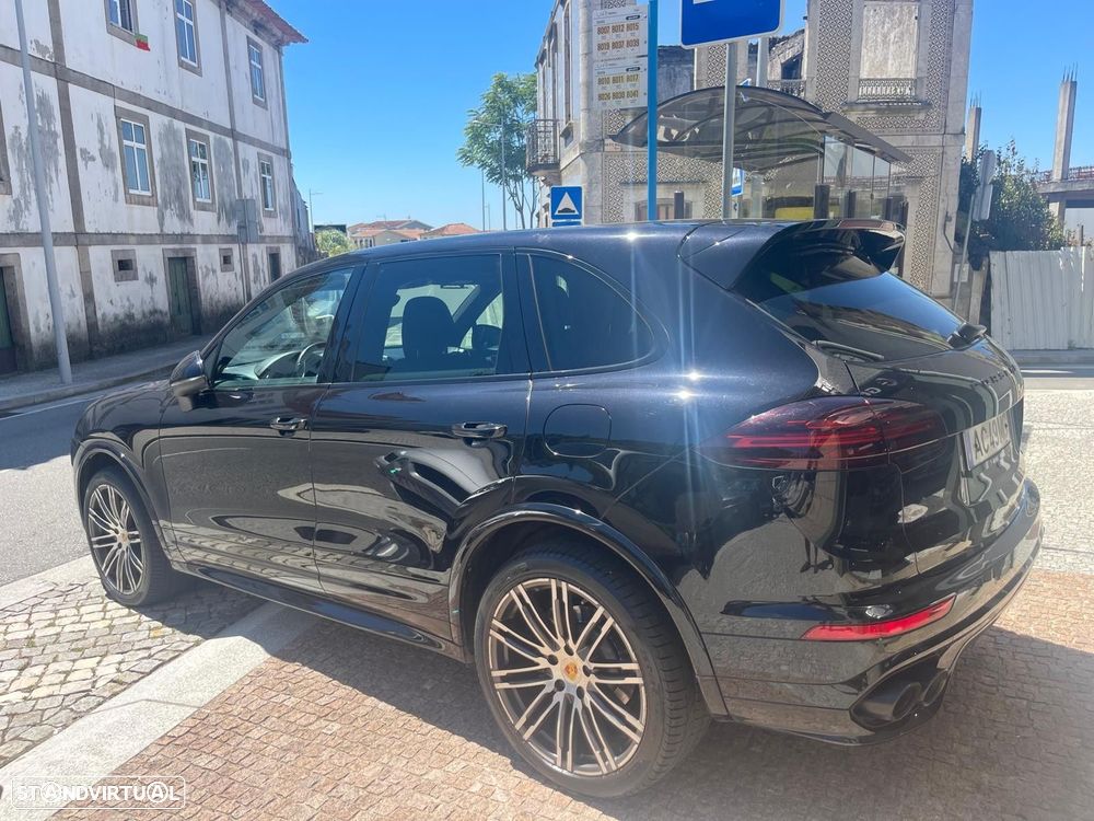 Porsche Cayenne S E-Hybrid - 7
