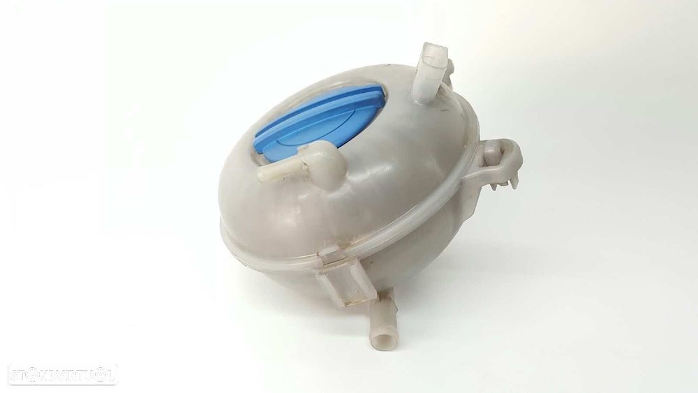 DEPOSÍTO DE EXPANSÃO VOLKSWAGEN GOLF VII LIM. ADVANCE BLUEMOTION - 4