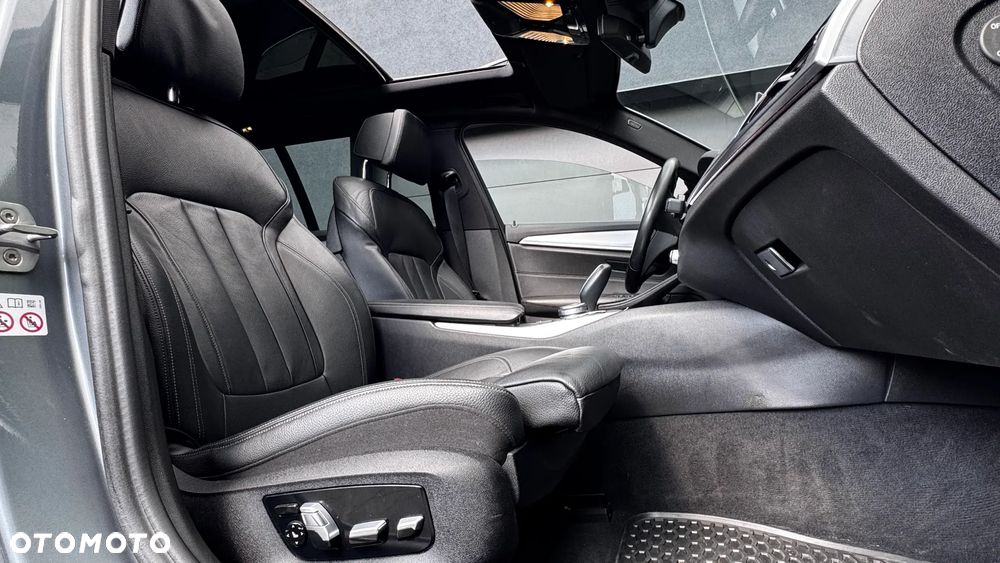 BMW Seria 5 520i M Sport sport - 12