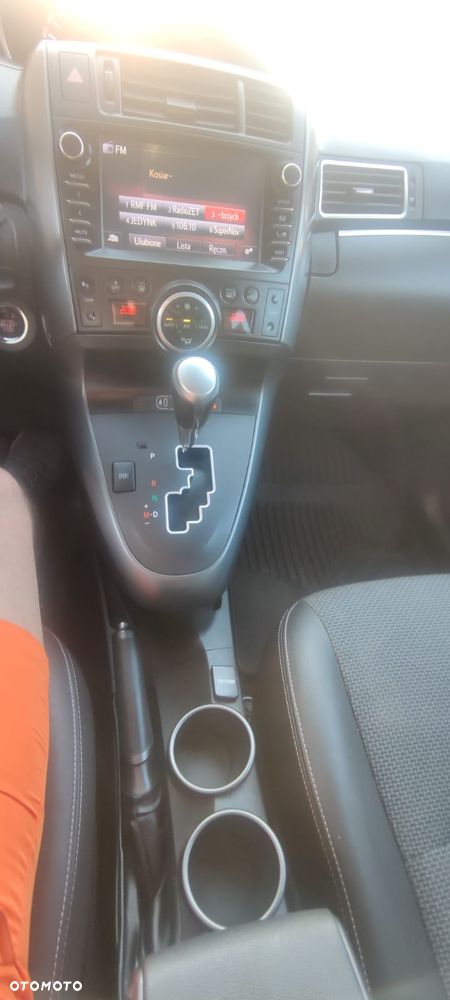 Toyota Verso 1.8 Prestige MS 7os EU6 - 22