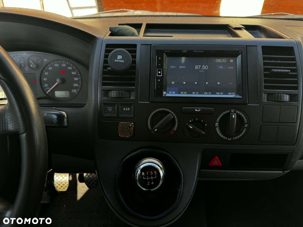 Volkswagen Transporter L2H1 - 21
