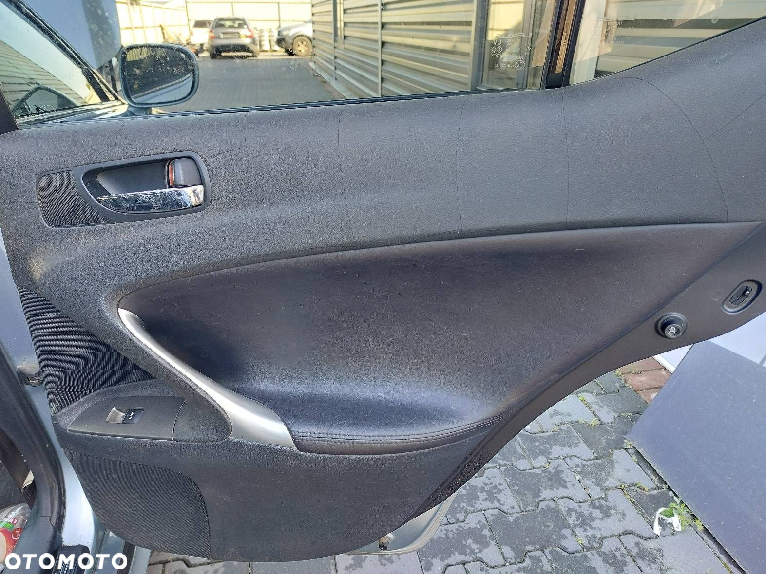 DRZWI KOMPLETNE PRAWY TYŁ LEXUS IS II 8R6 - 6