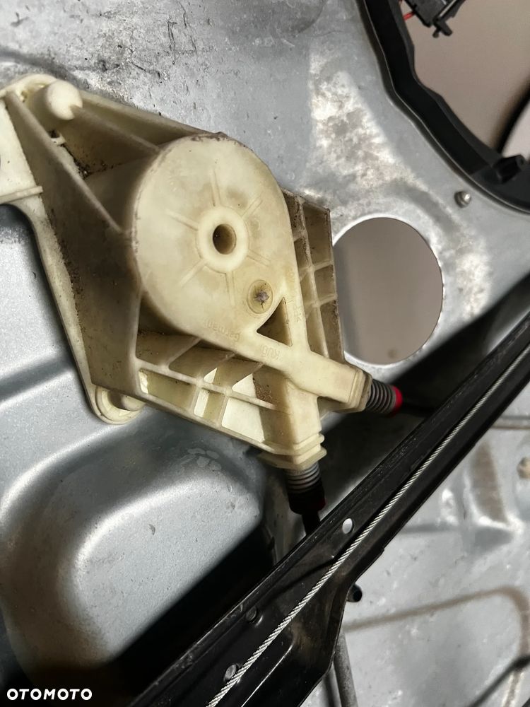 MECHANIZM PODNOSZENIA SZYBY LEWY do VW Transporter T5 MANUALNY Z KORBKĄ - 3