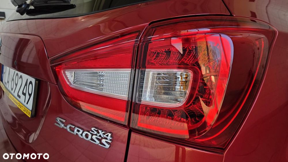 Suzuki SX4 S-Cross 1.4 T Premium - 28