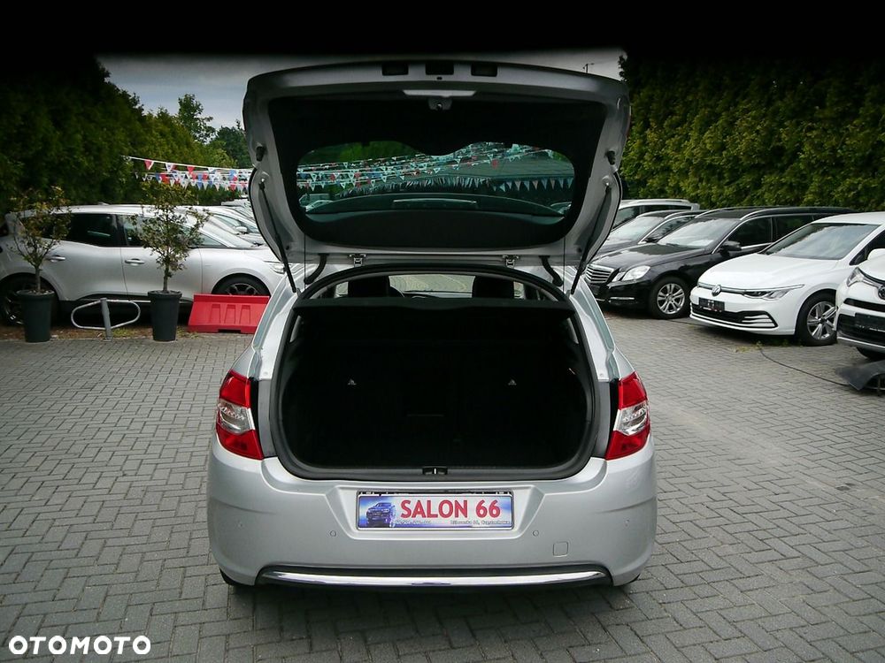 Citroën C4 e-HDi 110 Selection - 18