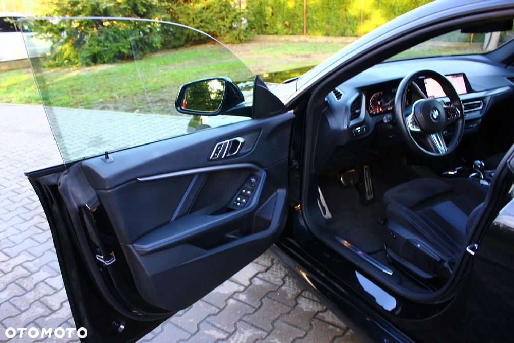 BMW Seria 2 218d M Sport sport - 29